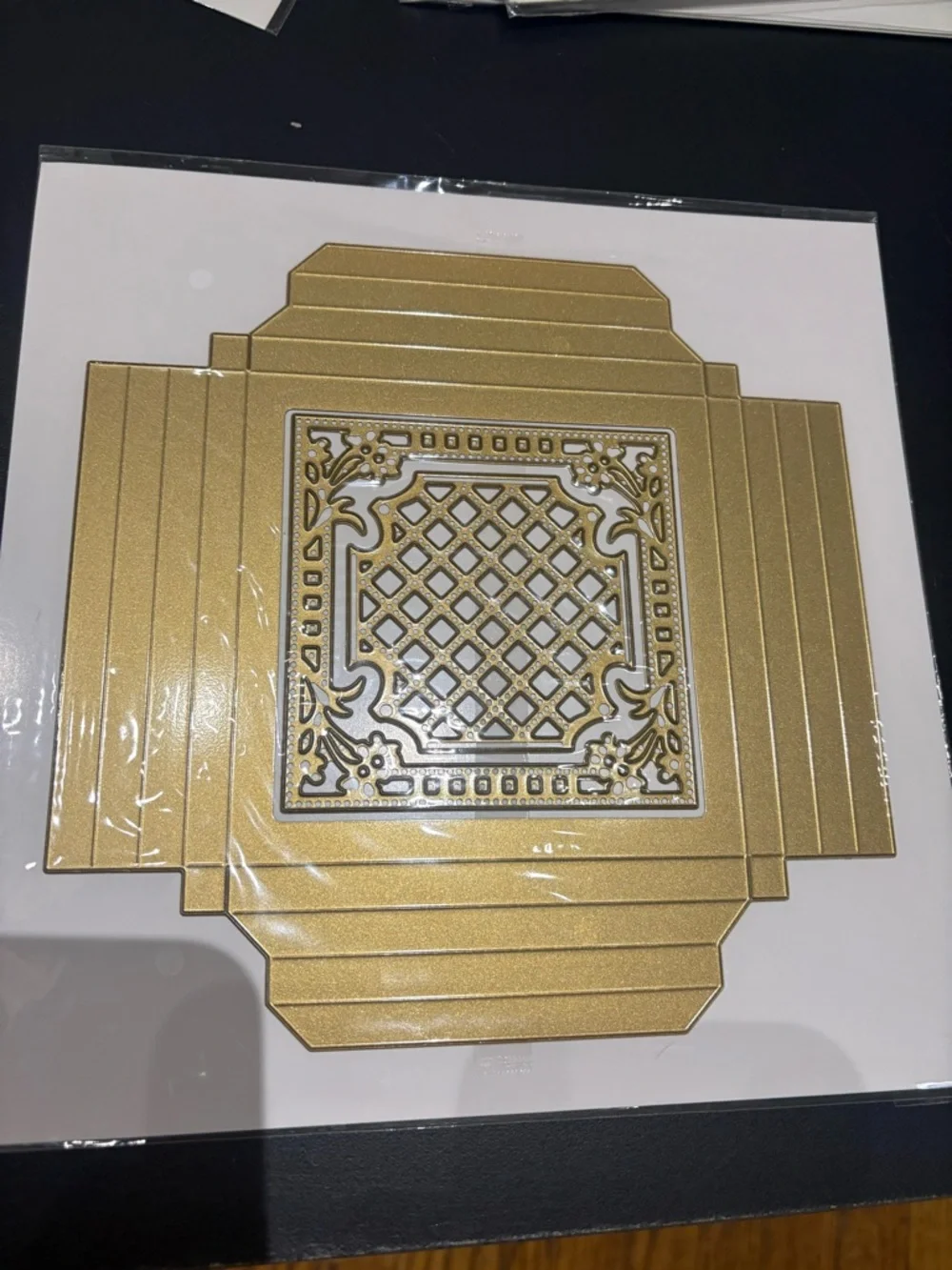 Anna Griffin Gold Square Box Card Die New in Package - Picture 2 of 3